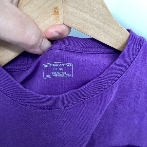 Mens Southern Tide East Carolina Pirates ECU Long Sleeved Tee purple XS - Picture 4 of 6